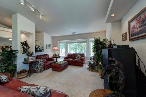 10624 Oak Run Rd, Oak Run, CA 96069 photo 3