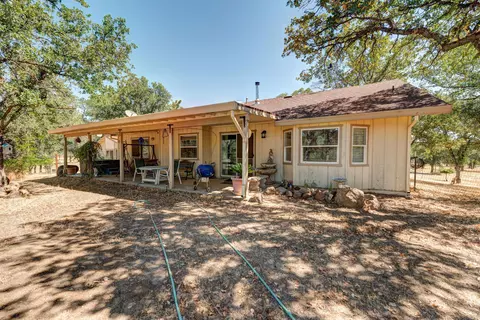 10624 Oak Run Rd, Oak Run, CA 96069 photo 17