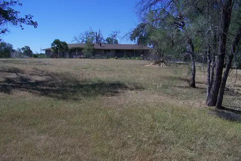 21222 Rae, Redding, CA 96003 photo 9