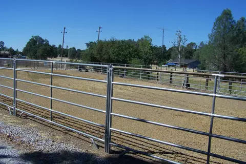 21222 Rae, Redding, CA 96003 photo 5