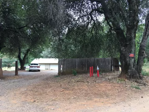 19517 Tunnel Rd, Redding, CA 96003 photo 1