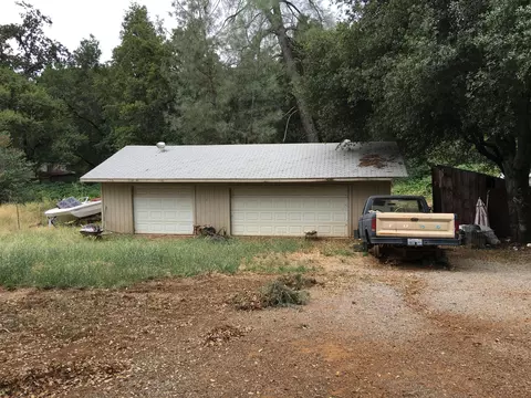 19517 Tunnel Rd, Redding, CA 96003 photo 2
