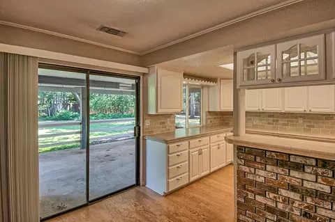 2498 El Verano St, Redding, CA 96002 photo 17