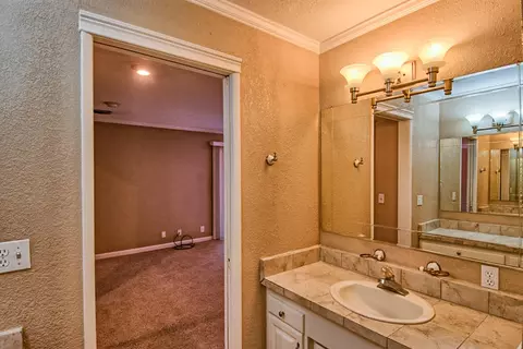 2498 El Verano St, Redding, CA 96002 photo 25