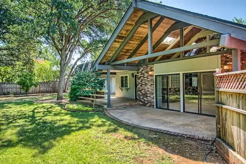2498 El Verano St, Redding, CA 96002 photo 36