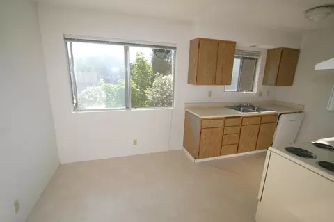 3016 Catalpa Ct, Redding, CA 96002 photo 9