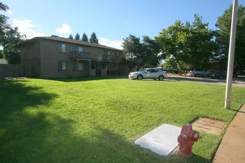 3016 Catalpa Ct, Redding, CA 96002 photo 1