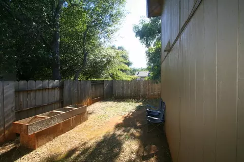 3016 Catalpa Ct, Redding, CA 96002 photo 6