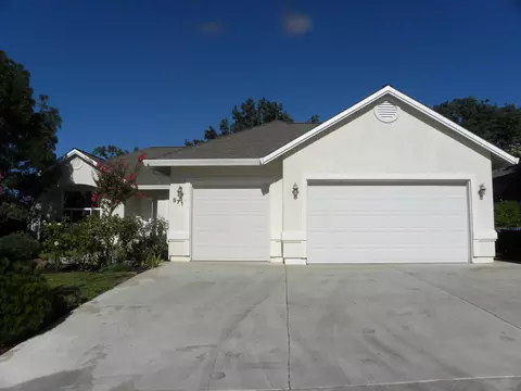 571 Fair Hill Dr, Redding, CA 96003 photo 1