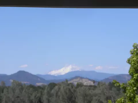 571 Fair Hill Dr, Redding, CA 96003 photo 5