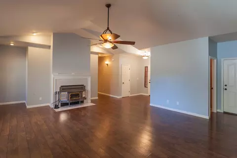13349 Padani Dr, Redding, CA 96003 photo 11