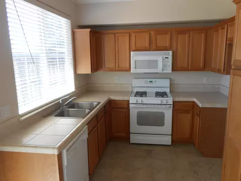 2337 Shining Star Way, Redding, CA 96003 photo 2