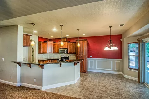 928 Albion Ave, Redding, CA 96003 photo 8