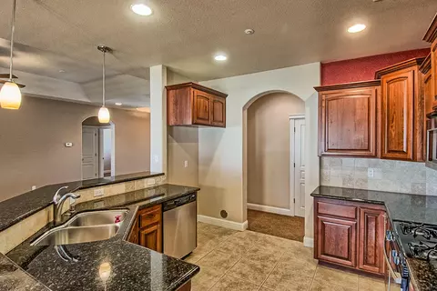 928 Albion Ave, Redding, CA 96003 photo 9