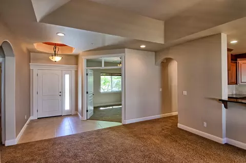 928 Albion Ave, Redding, CA 96003 photo 3