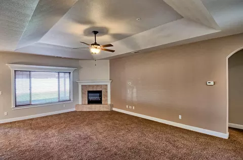 928 Albion Ave, Redding, CA 96003 photo 4