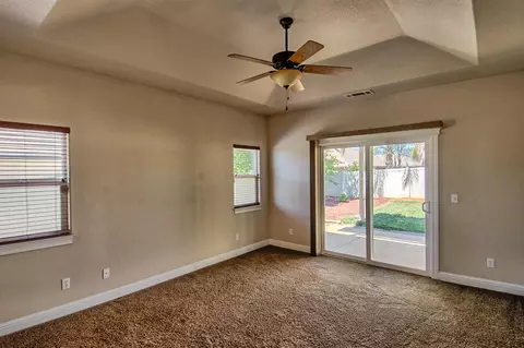 928 Albion Ave, Redding, CA 96003 photo 11