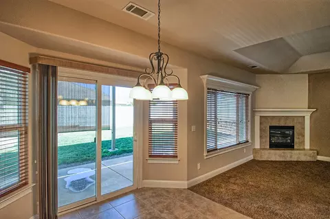 928 Albion Ave, Redding, CA 96003 photo 7