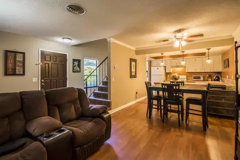 1975 Bechelli Ln, Redding, CA 96002 photo 14