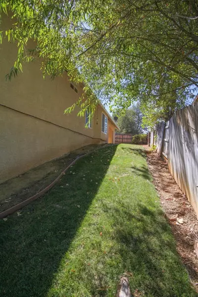 3740 Greenhaven Ln, Redding, CA 96001 photo 20