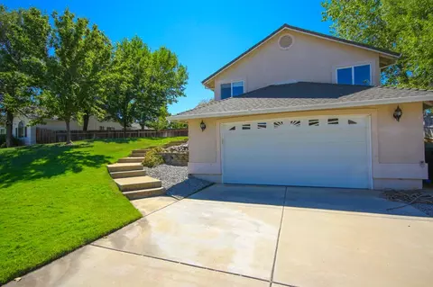 3740 Greenhaven Ln, Redding, CA 96001 photo 2
