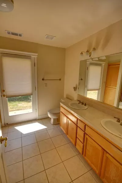 3740 Greenhaven Ln, Redding, CA 96001 photo 16