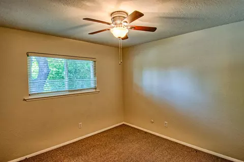 2245 Deerfield Ave, Redding, CA 96002 photo 17
