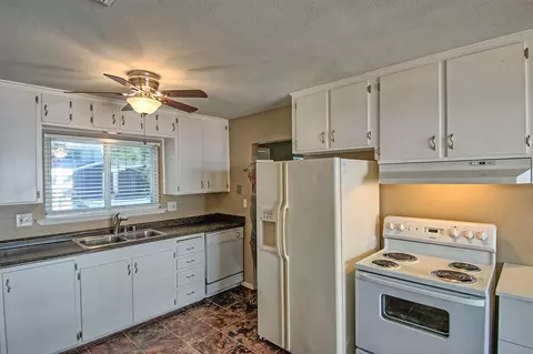 2245 Deerfield Ave, Redding, CA 96002 photo 10
