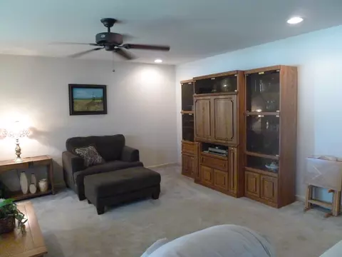 1976 Trumpet Dr, Redding, CA 96003 photo 5