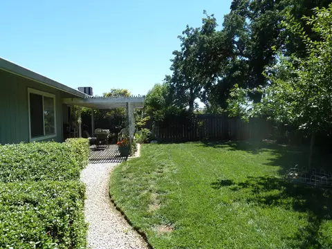 1976 Trumpet Dr, Redding, CA 96003 photo 30