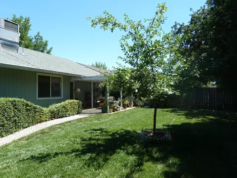 1976 Trumpet Dr, Redding, CA 96003 photo 32