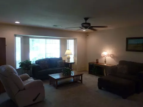1976 Trumpet Dr, Redding, CA 96003 photo 4