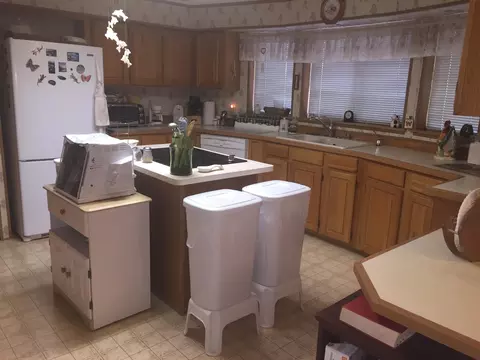1156 Shawnee Trl, Redding, CA 96003 photo 5