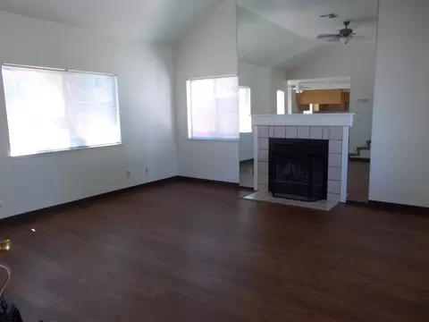 793 Fuller Ct, Redding, CA 96003 photo 5