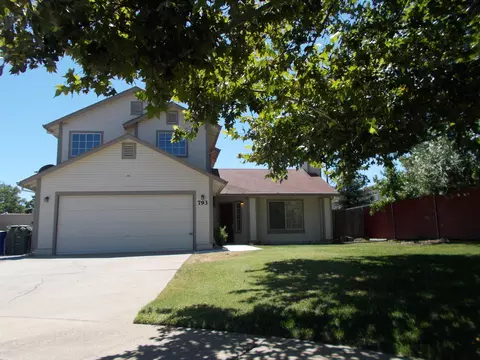 793 Fuller Ct, Redding, CA 96003 photo 1