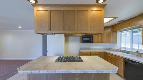 1793 Laurel Ave, Redding, CA 96001 photo 5