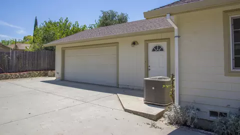 1793 Laurel Ave, Redding, CA 96001 photo 18