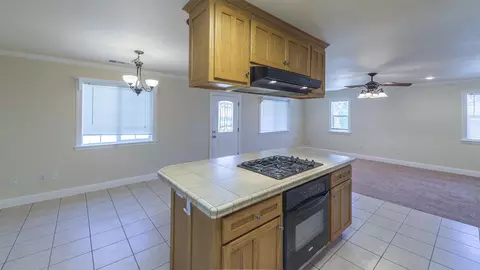 1793 Laurel Ave, Redding, CA 96001 photo 4