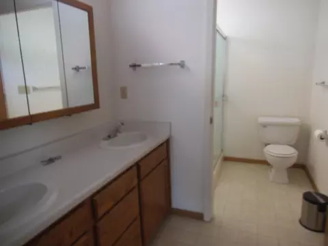 2062 Paris Ave, Redding, CA 96001 photo 11