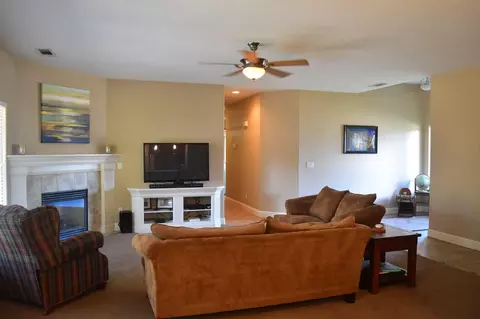 5857 Beaumont Dr, Redding, CA 96003 photo 11