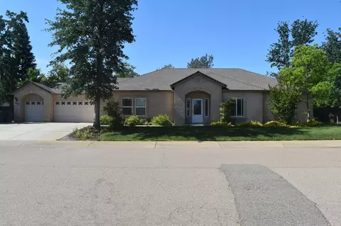 5857 Beaumont Dr, Redding, CA 96003 photo 2