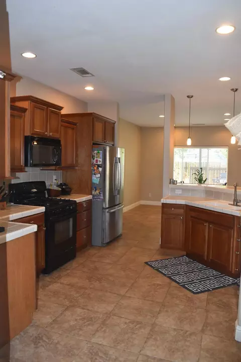 5857 Beaumont Dr, Redding, CA 96003 photo 8