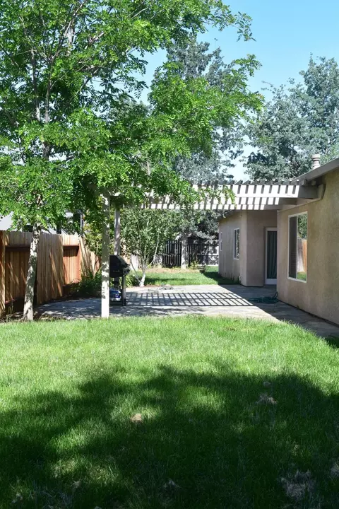 5857 Beaumont Dr, Redding, CA 96003 photo 54
