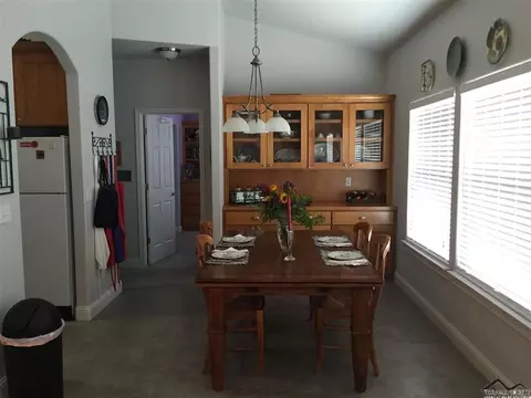 22905 Tanglewood Dr, Red Bluff, CA 96080 photo 11