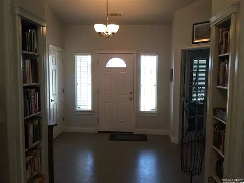 22905 Tanglewood Dr, Red Bluff, CA 96080 photo 2