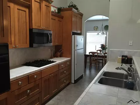 22905 Tanglewood Dr, Red Bluff, CA 96080 photo 9