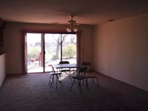 609 Collyer Dr, Redding, CA 96003 photo 4