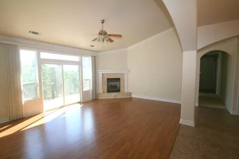 880 Collyer Dr, Redding, CA 96003 photo 5