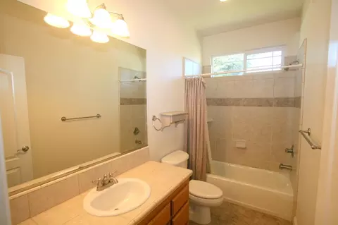 880 Collyer Dr, Redding, CA 96003 photo 15