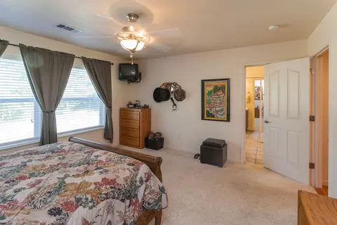 20936 Yogi Bear Ln, Redding, CA 96003 photo 15